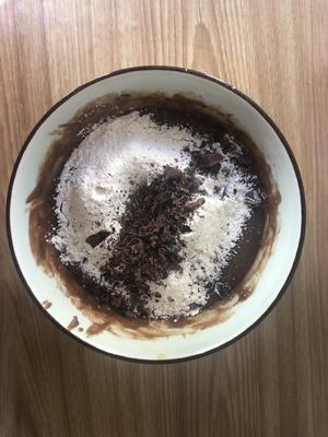 巧克力蛋糕（消耗巧克力）的做法 步骤4