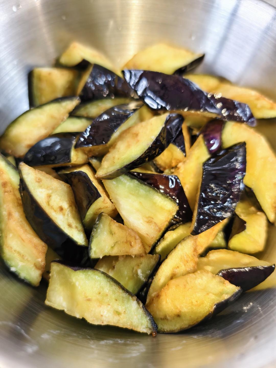 地三鲜（茄子，土豆，青椒）