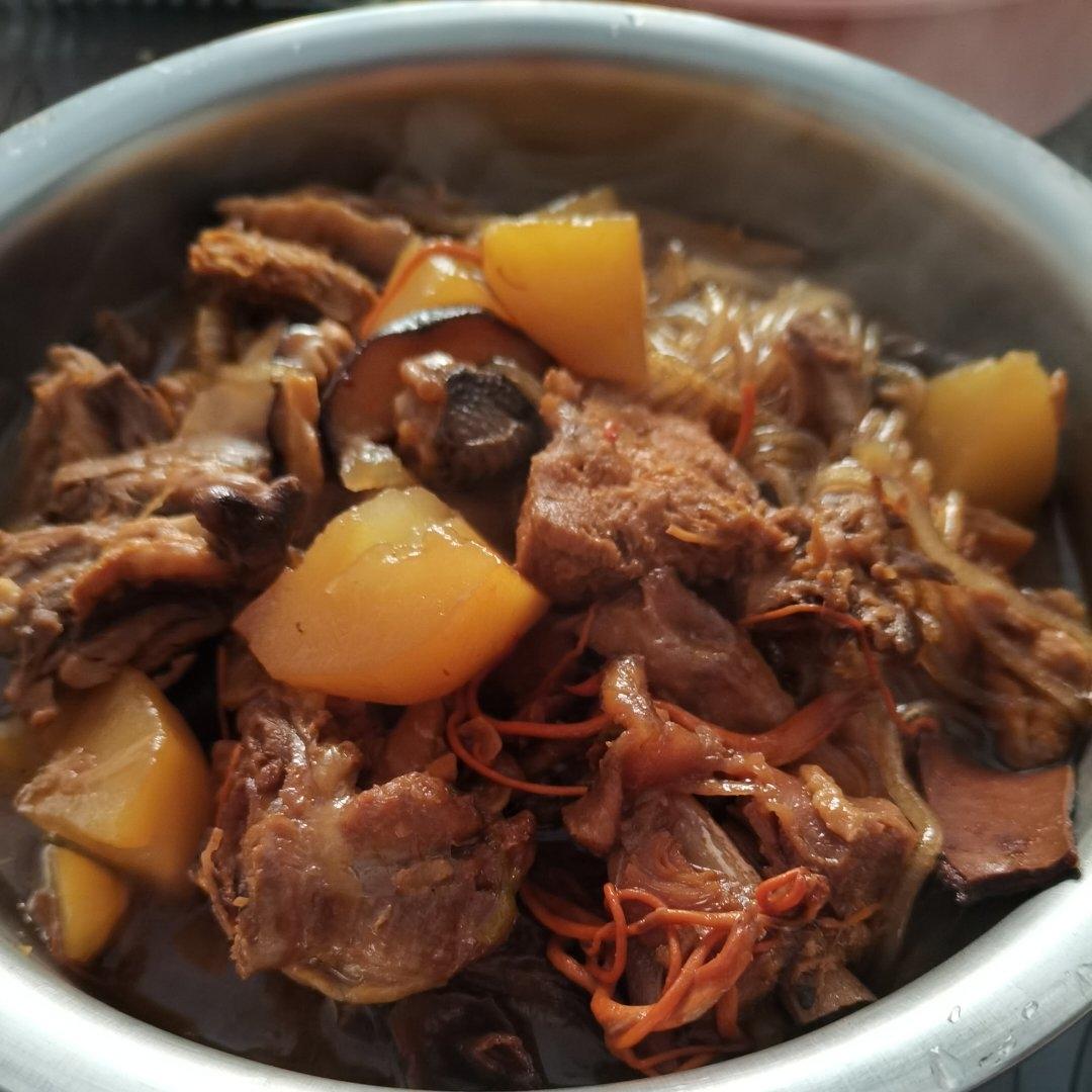 小鸡炖蘑菇(注意一步操作就香气沁人)