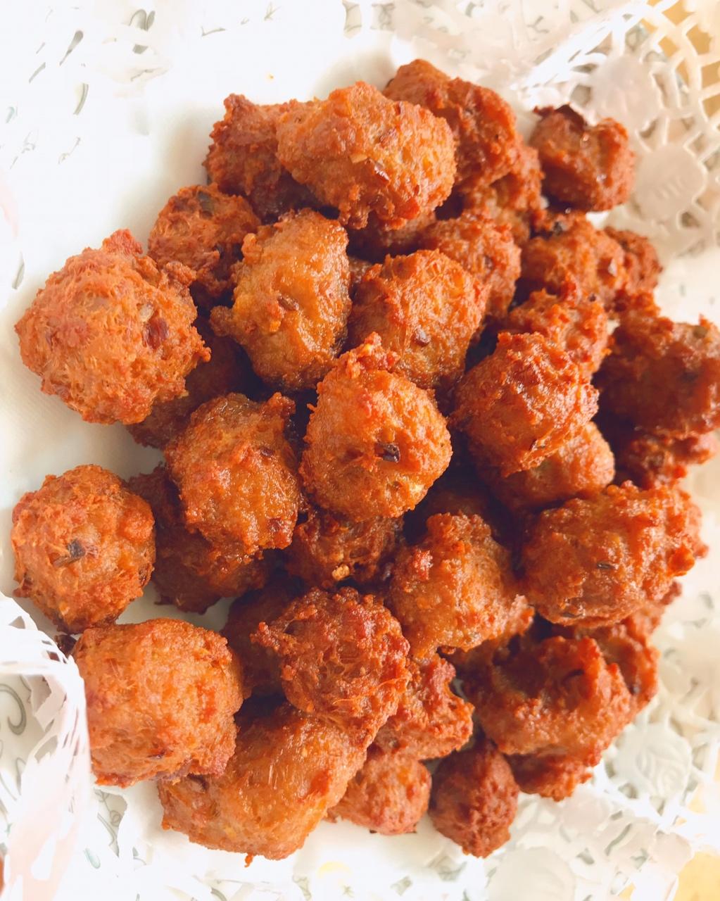 七月茉熙做的酥炸猪肉丸子