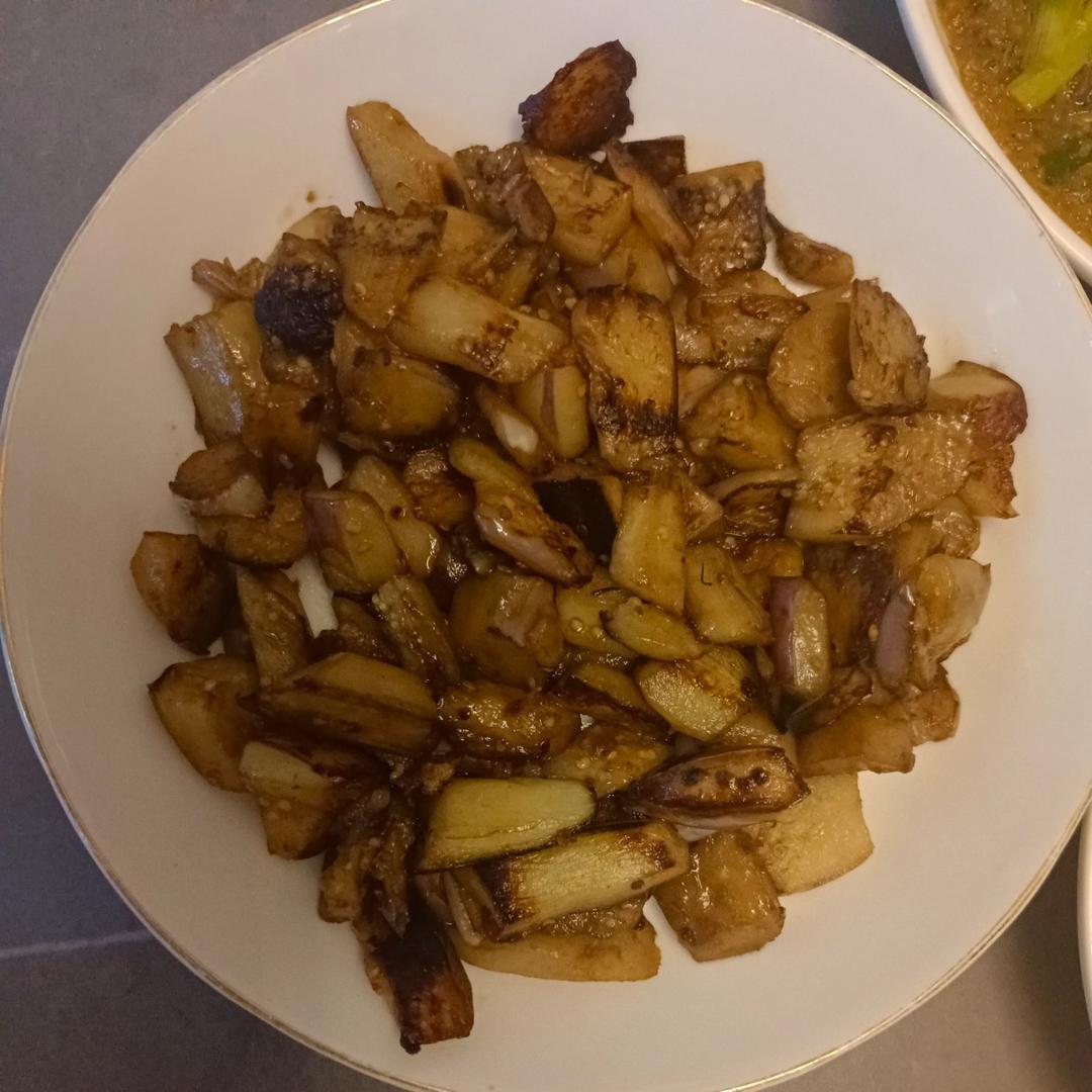 厨师长教你：“小炒茄子”的家常做法，简单易学，下饭首选