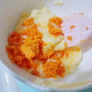 巨好吃‼️咸蛋黄奶酥吐司-无法拒绝的碳水的做法 步骤8