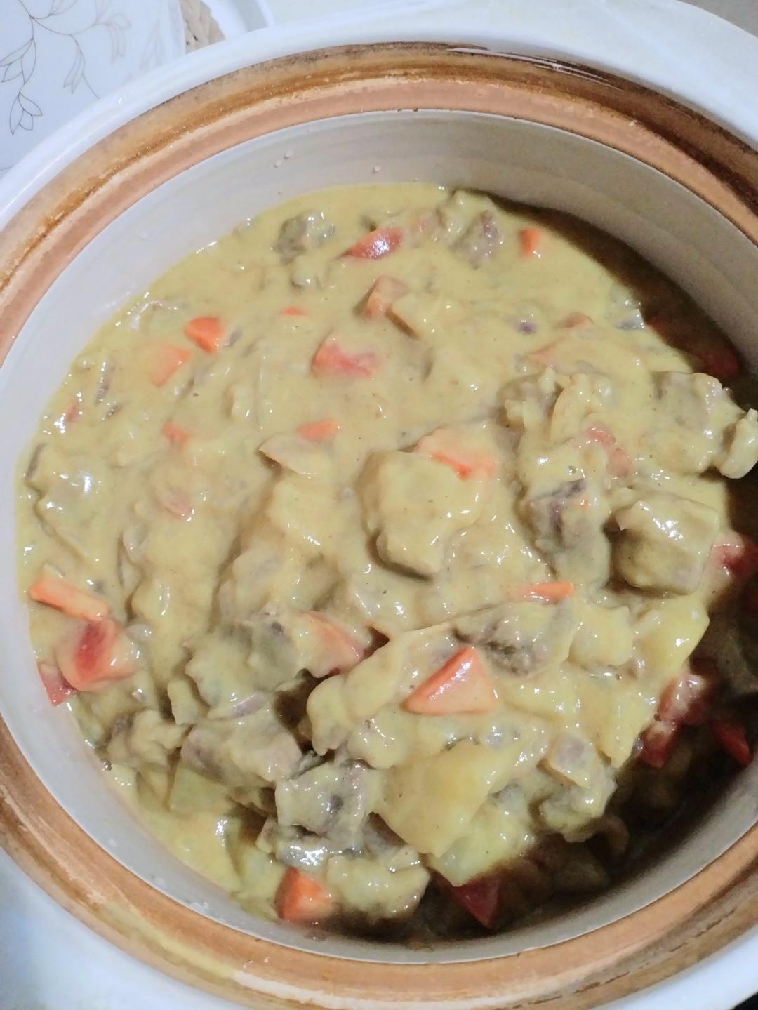 咖喱土豆炖牛腩