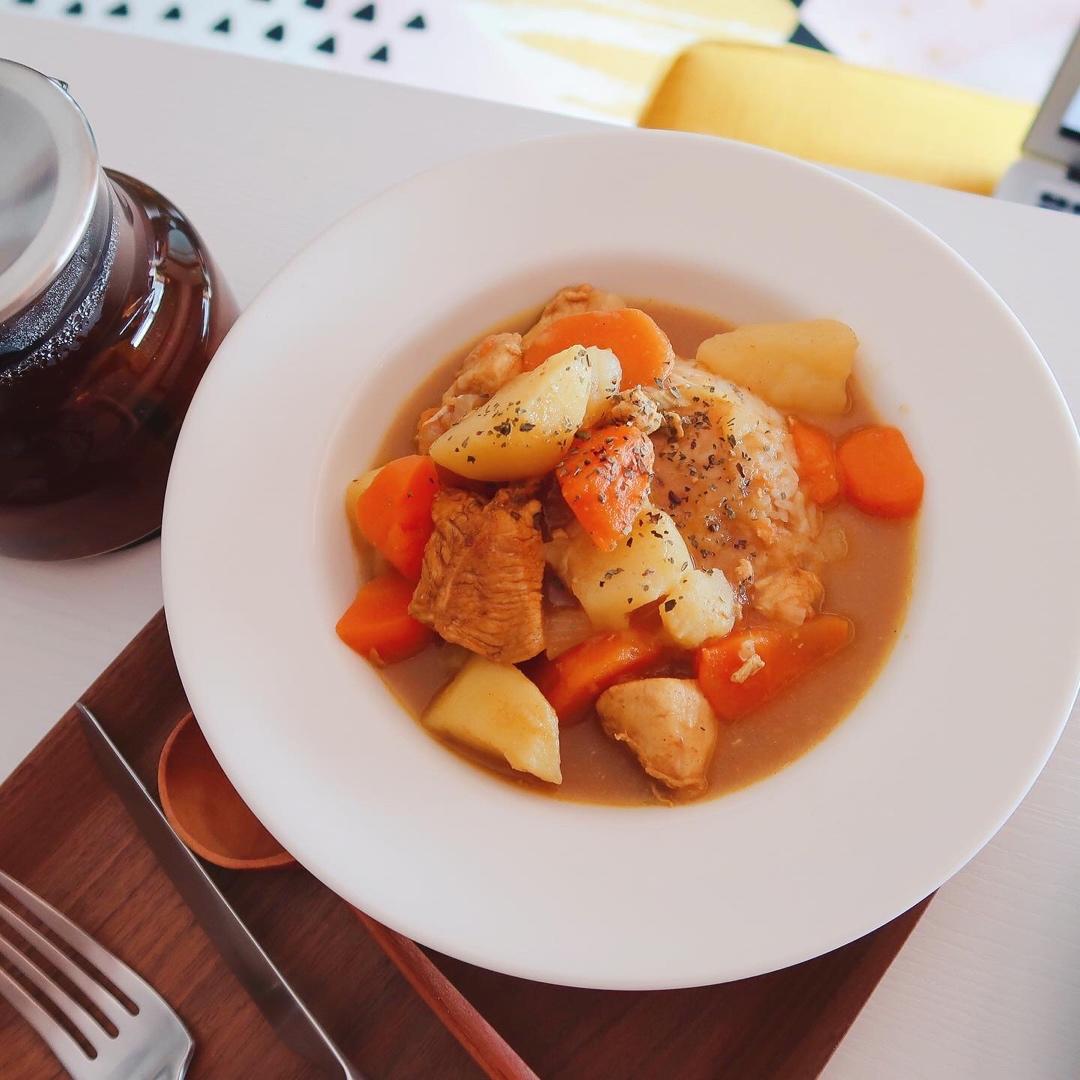 咖喱鸡肉饭