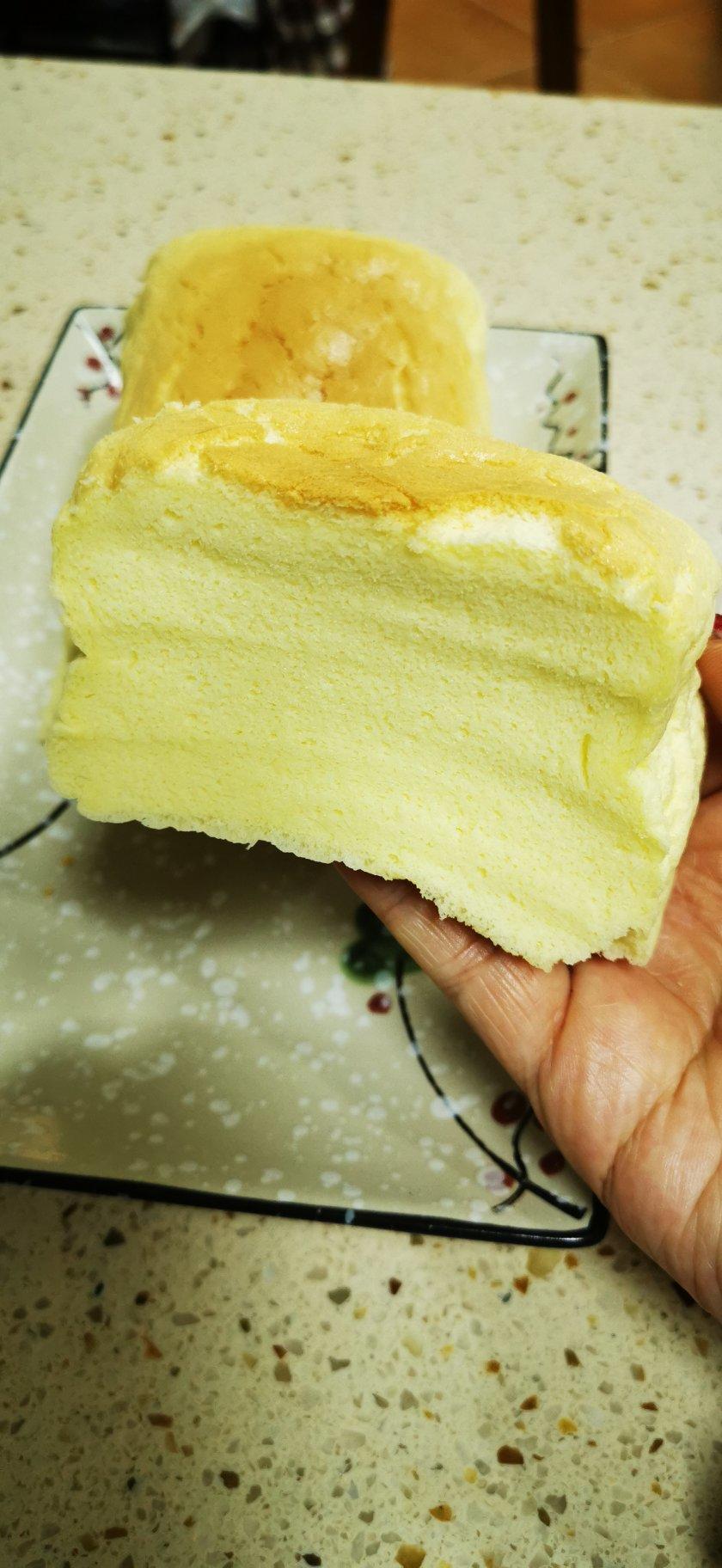 堪比柯基屁股
爆浆芝士🧀古早蛋糕