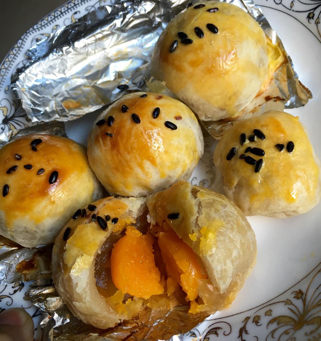 蛋黄酥
