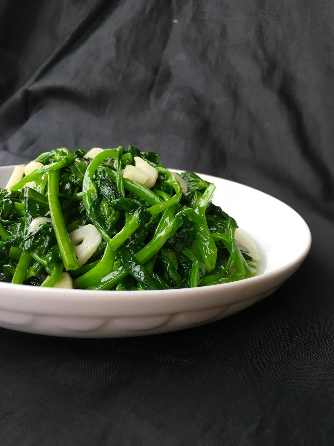 清炒豌豆苗的做法