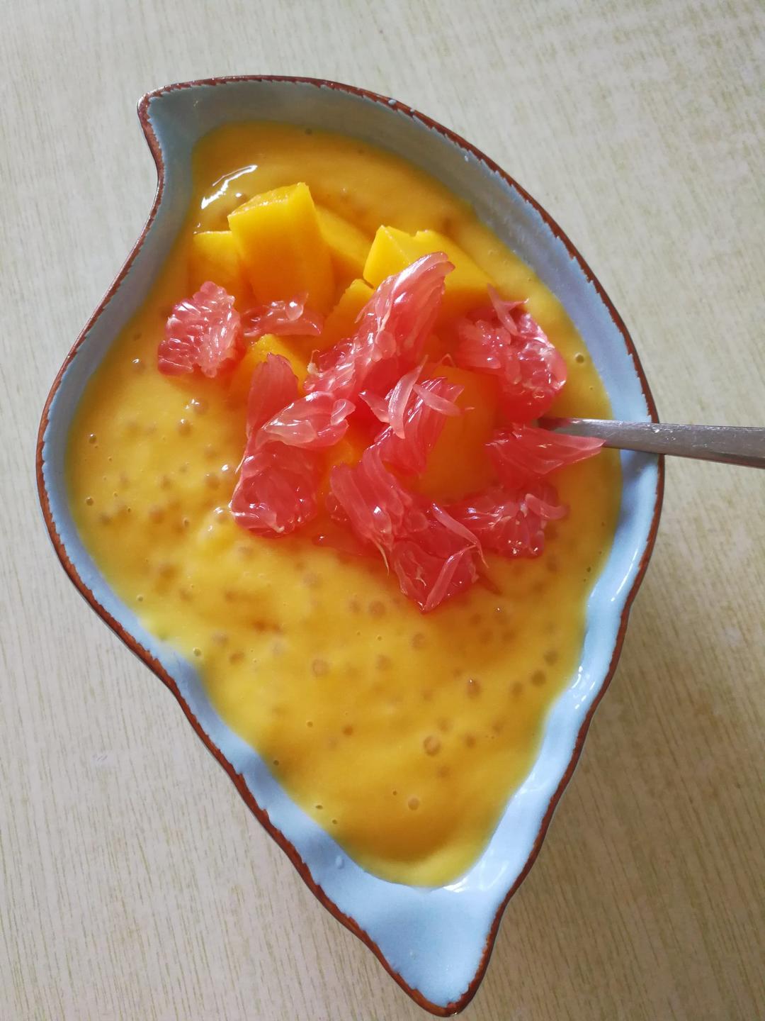 芒果椰汁西米露