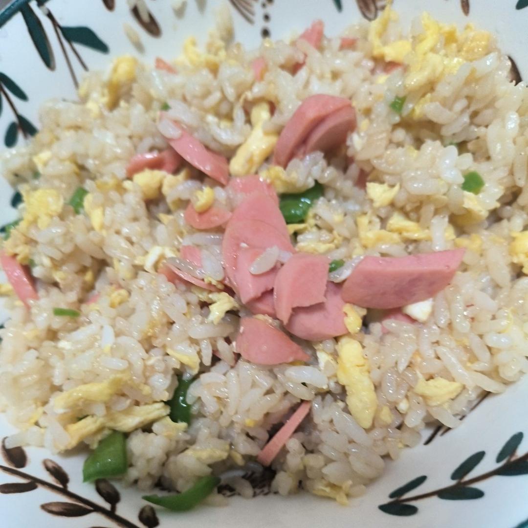 色香味俱全❗️❗️❗️好恰的火腿肠蛋炒饭