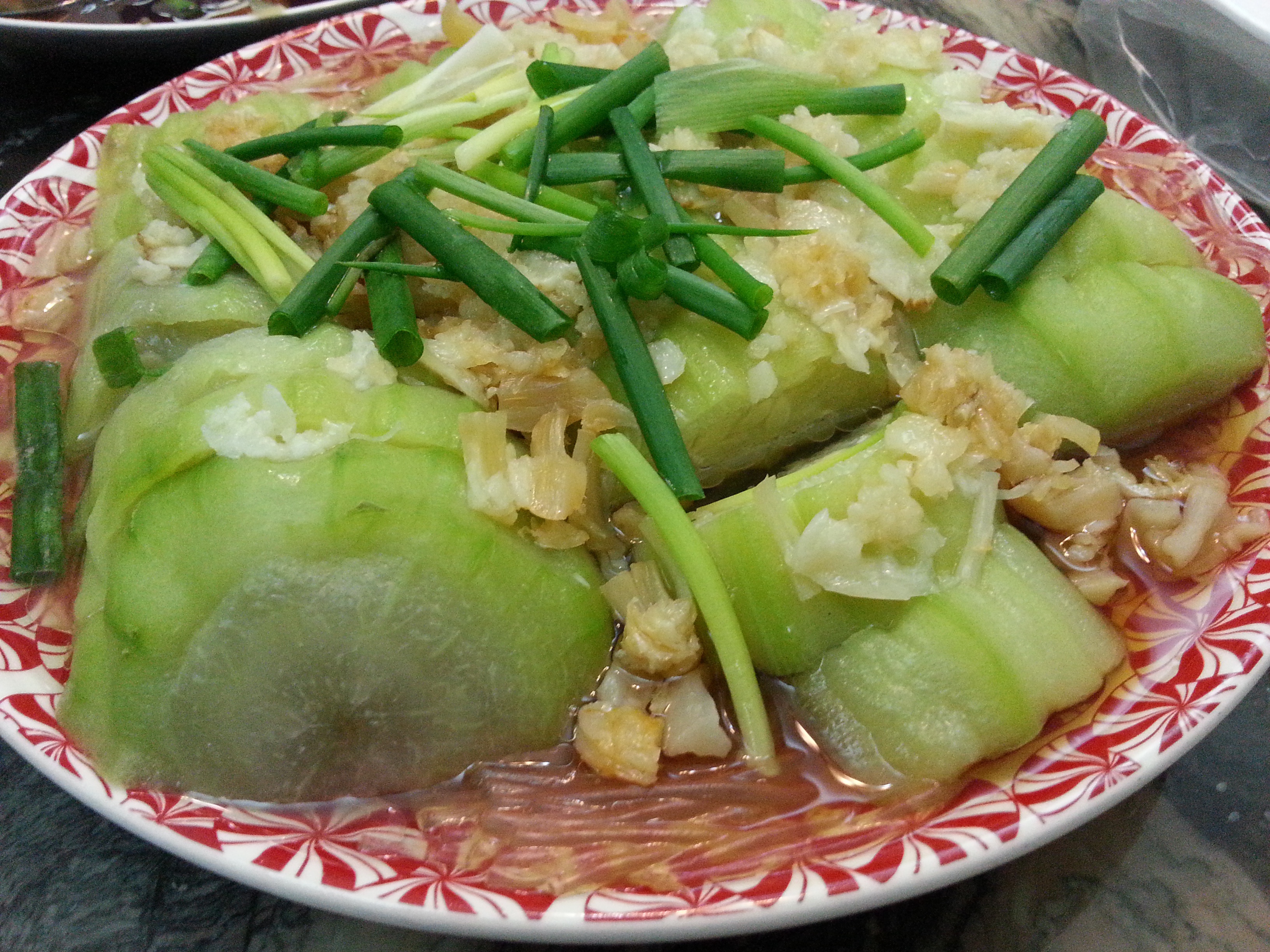蒜茸粉丝蒸丝瓜