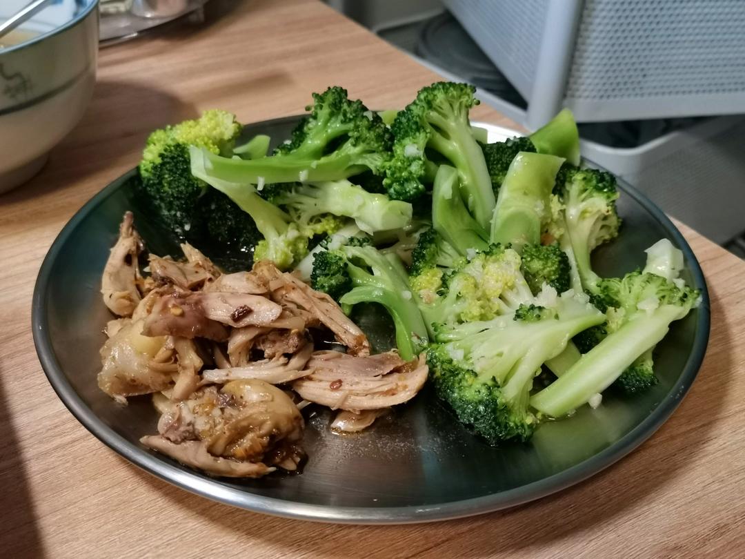 手撕椒麻鸡