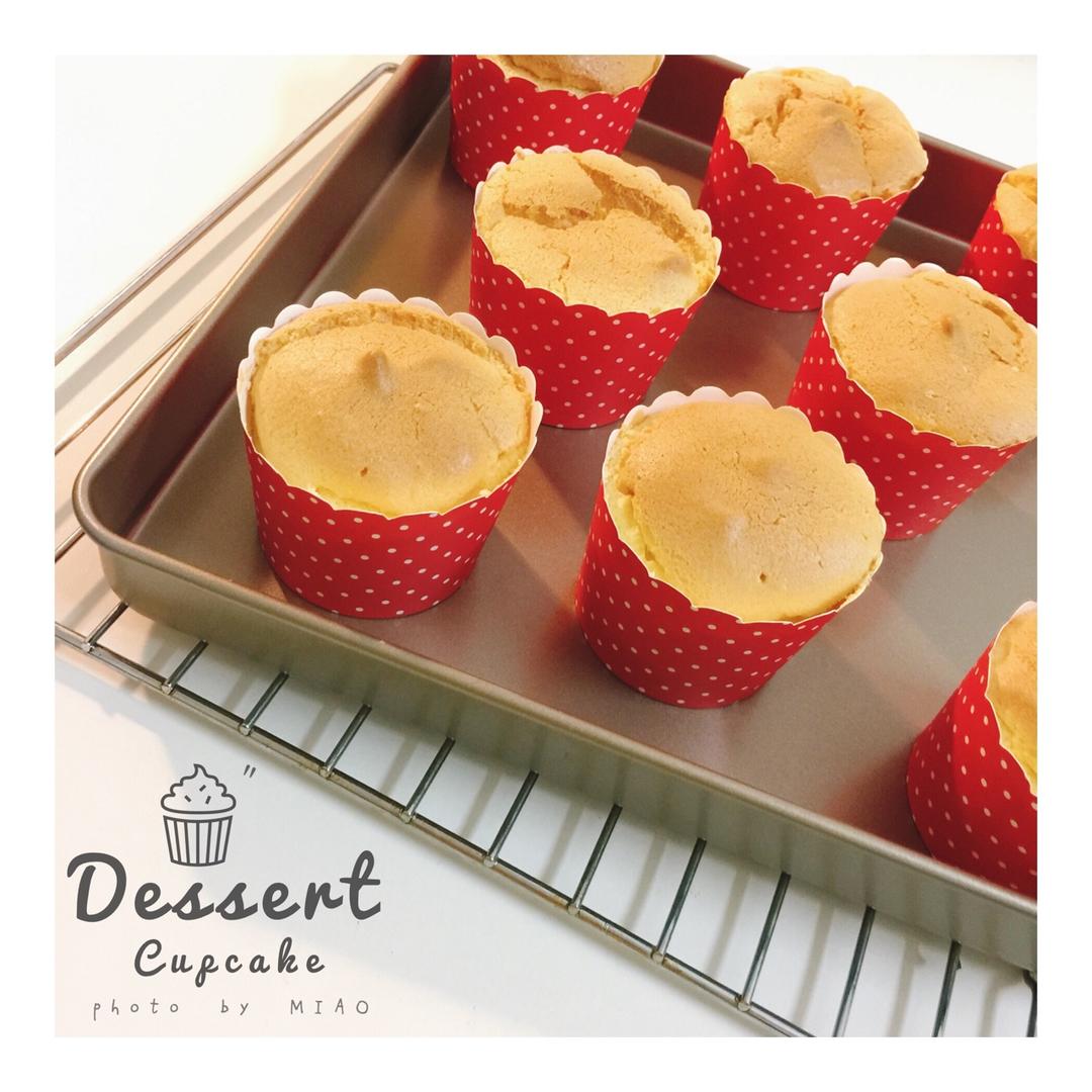 不回缩杯子蛋糕cupcake