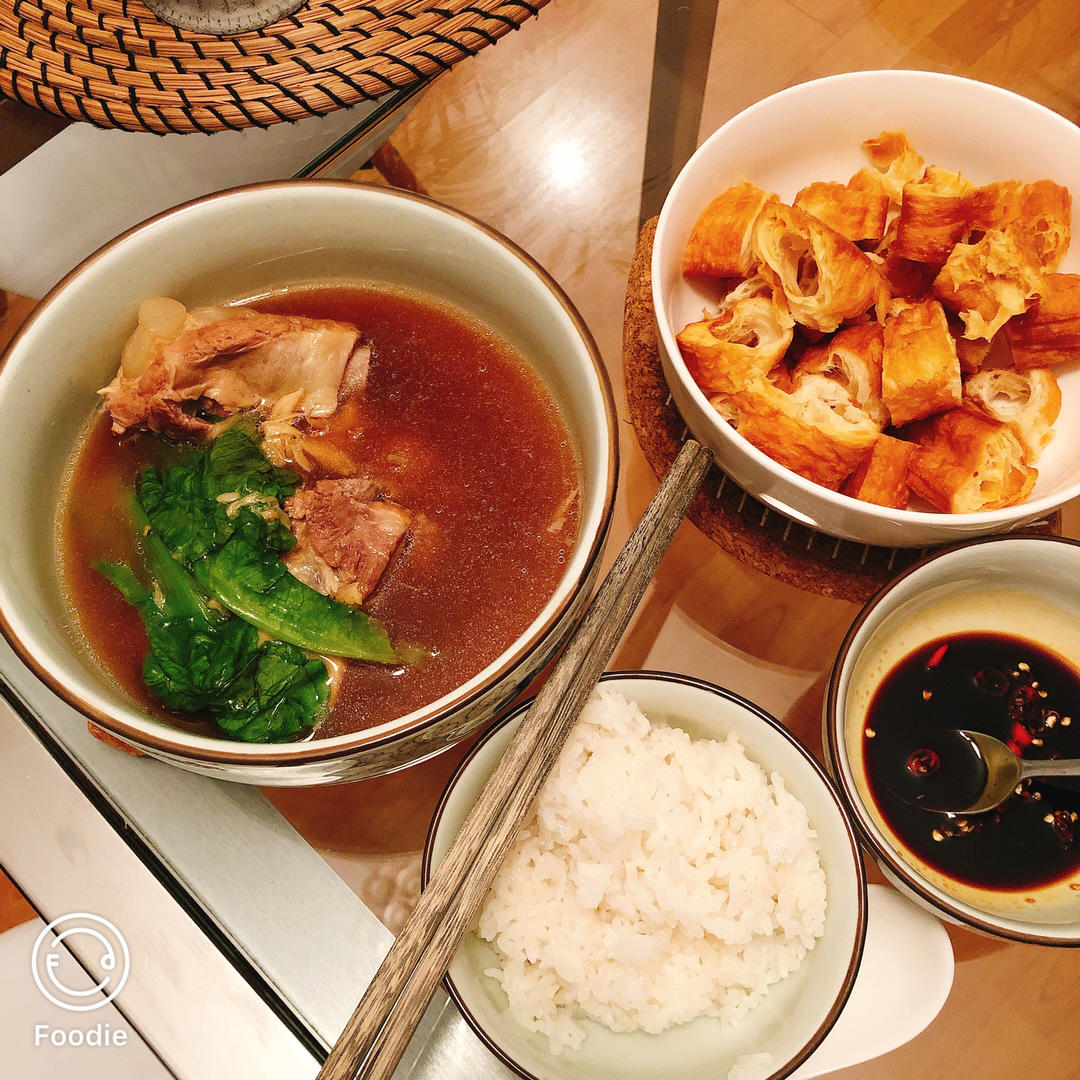 堂妈小厨——新加坡肉骨茶