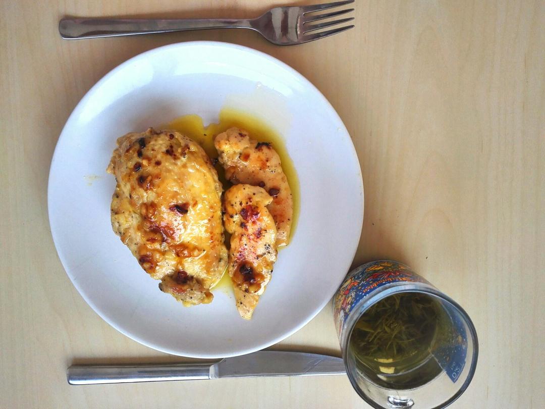 酷炫屌炸天好吃的煎鸡胸肉（香蒜蜂蜜煎鸡胸肉）