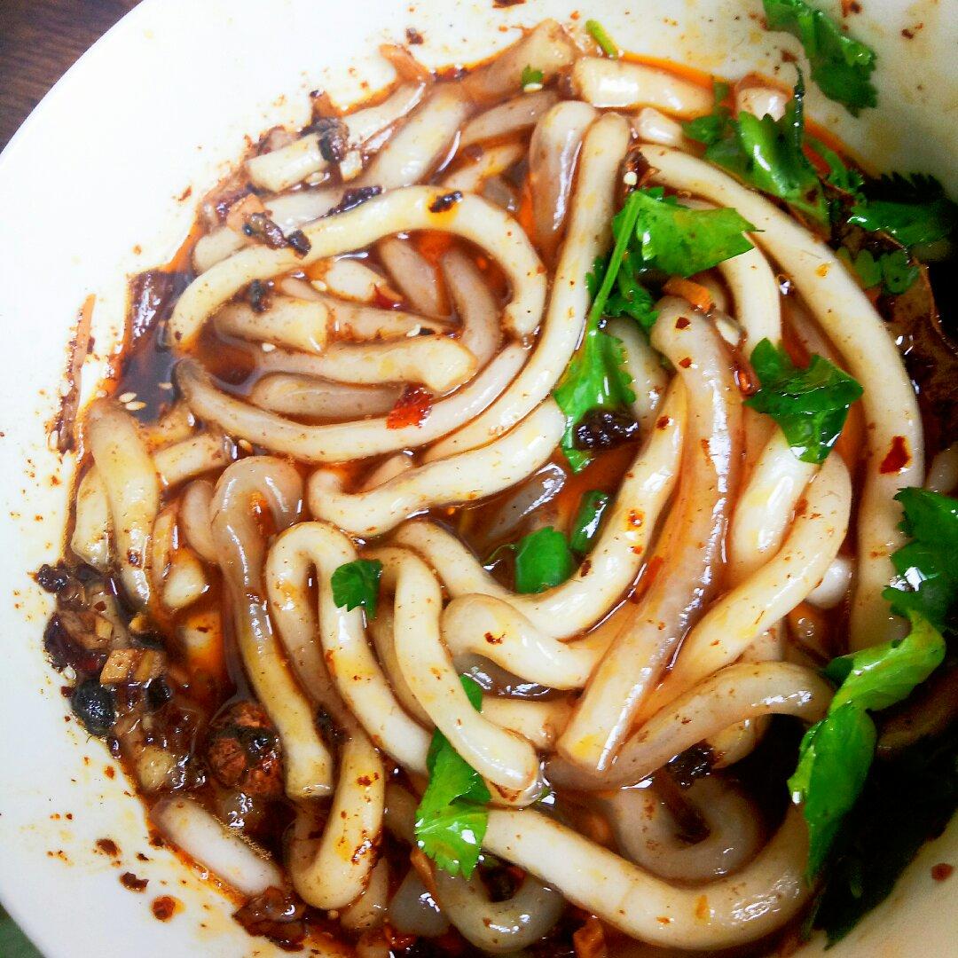 凉拌酸辣土豆粉