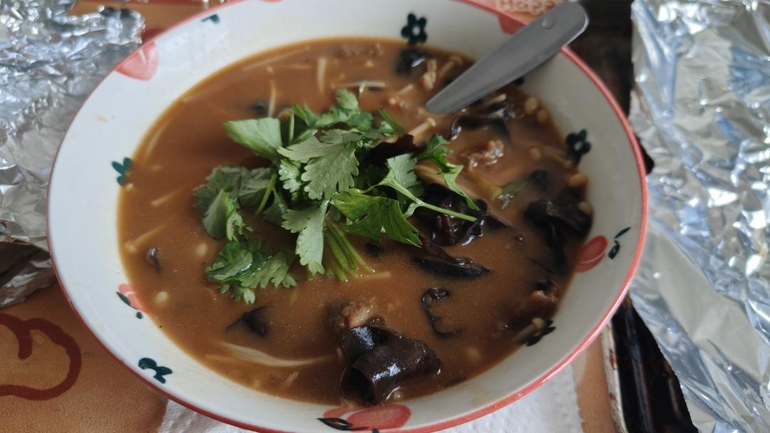 正宗河南酸辣肉片汤