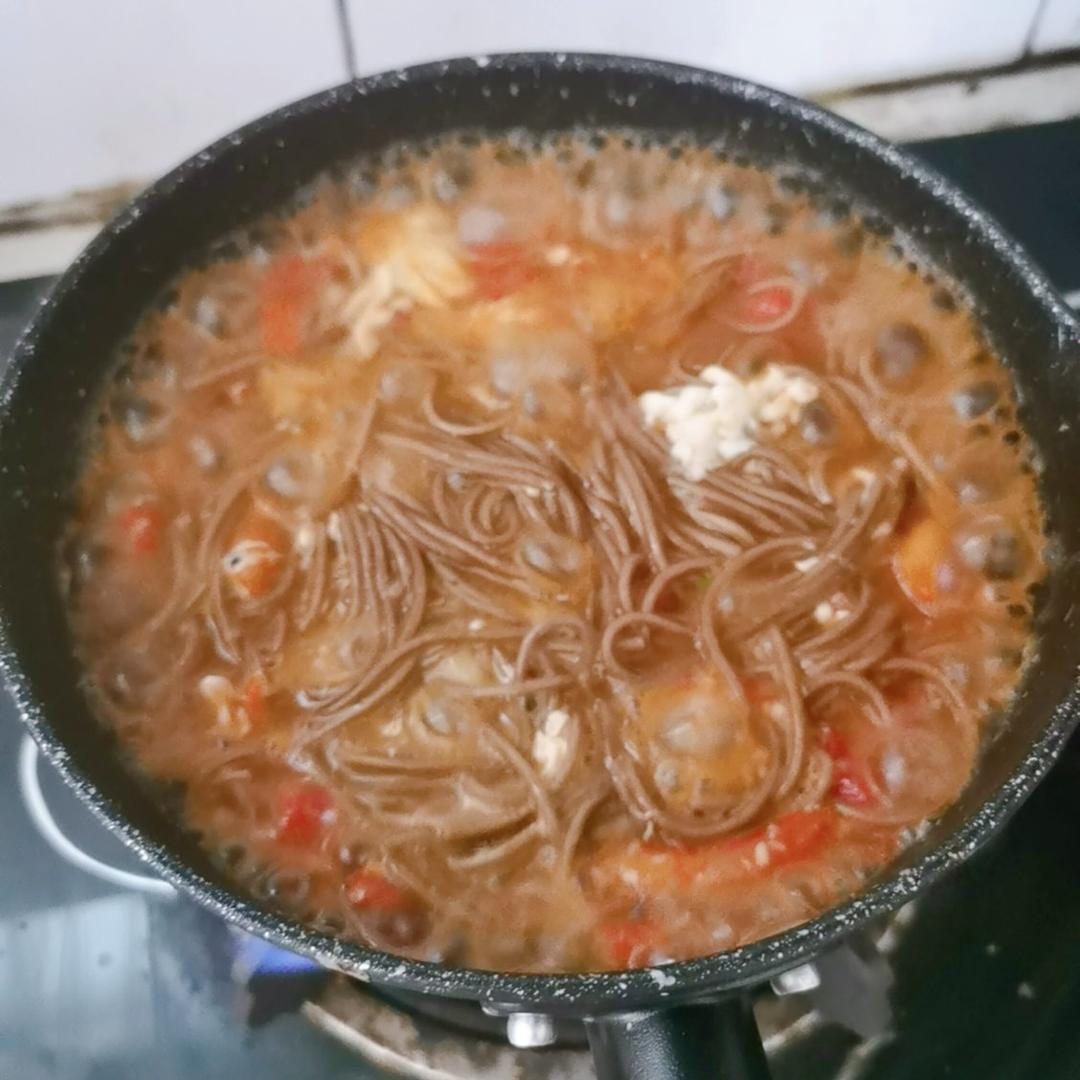 恨不得抱着锅舔的番茄鸡蛋面
