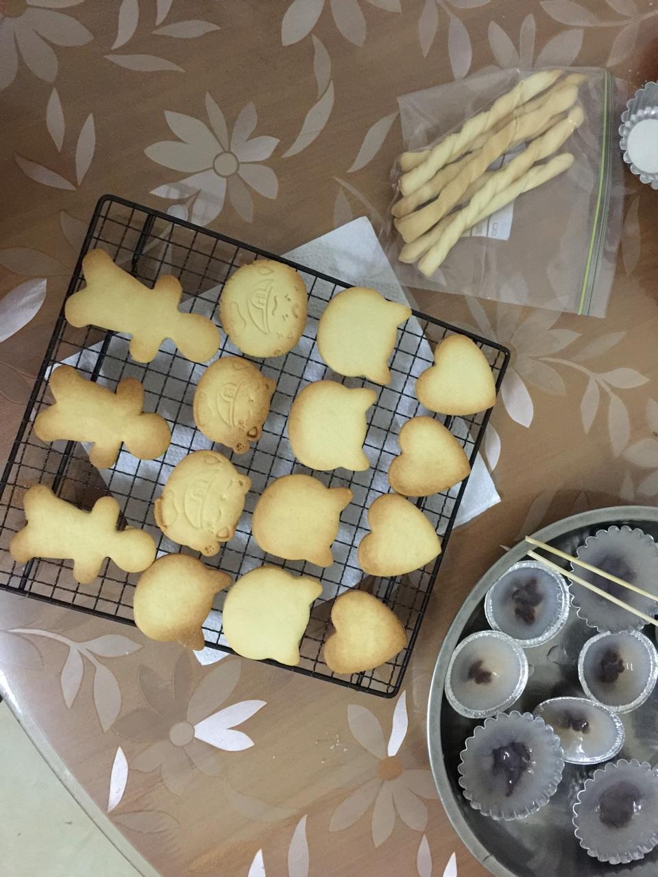 超简单！好吃又平整的糖霜饼干底的做法（附贴心小提示哦）