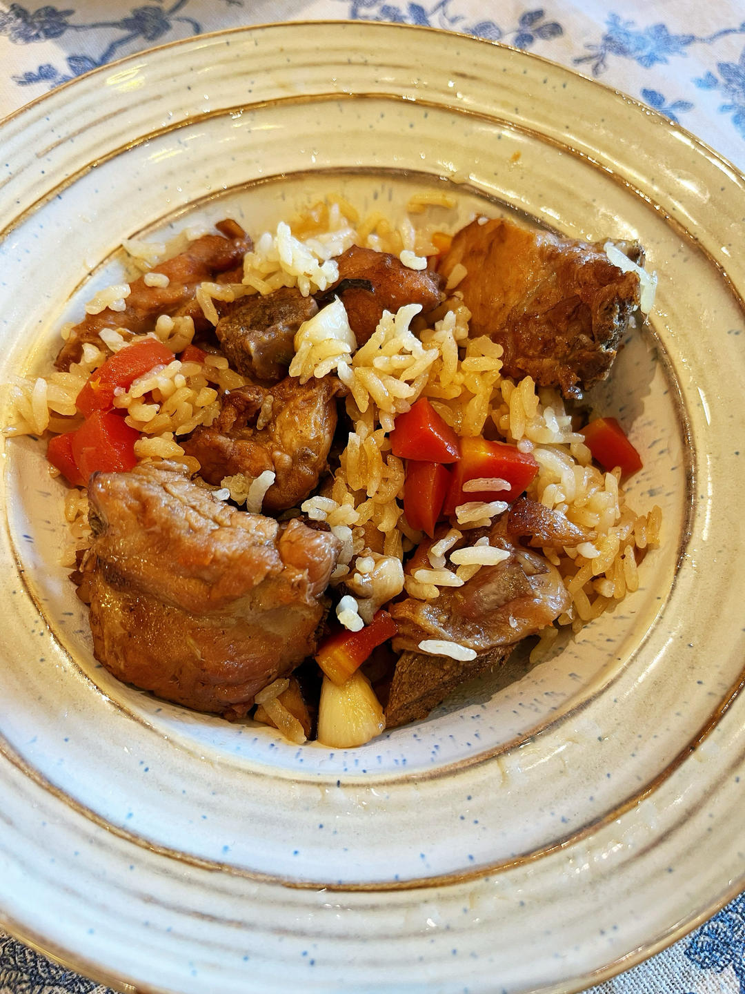 喷香排骨焖饭（爆好吃）