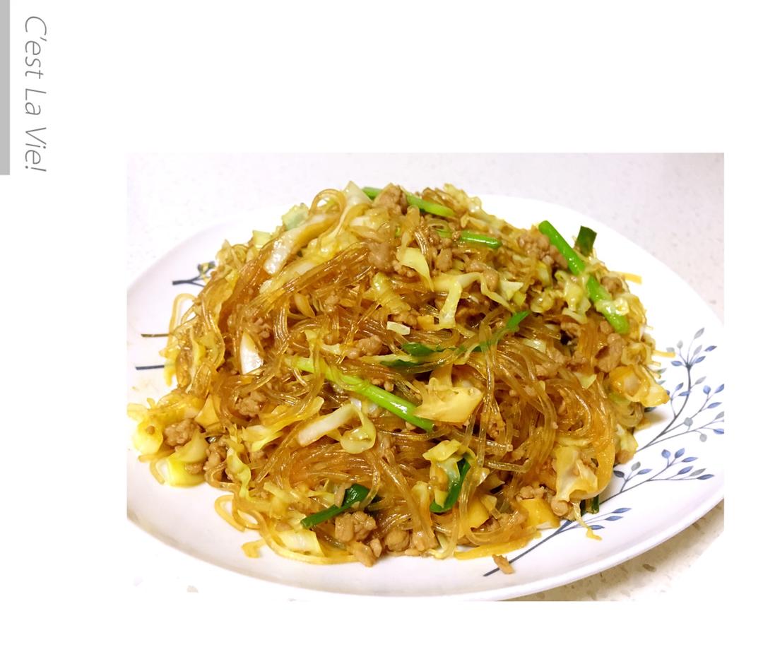 包菜粉丝炒鸡蛋