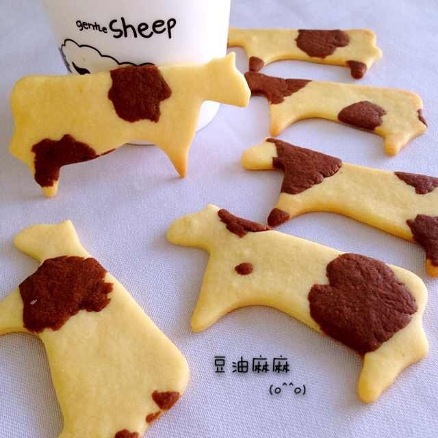 炼乳奶牛饼干