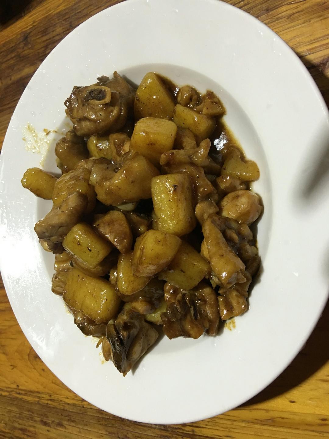土豆焖鸡腿