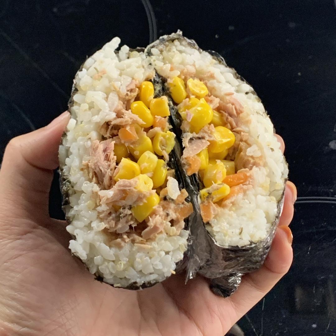 高颜值海苔饭团