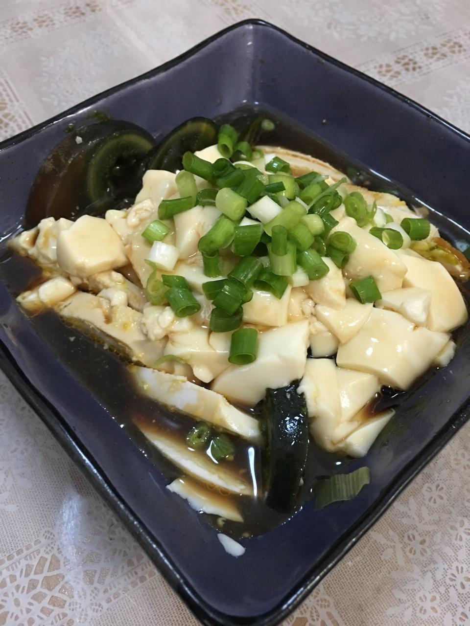 香菜小葱拌豆腐