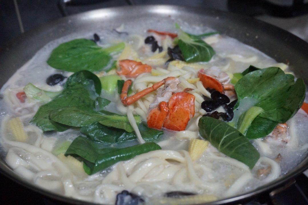 鸡蛋手擀面