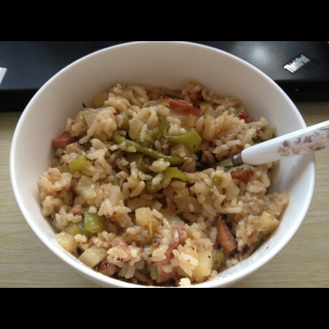 秘制土豆焖饭