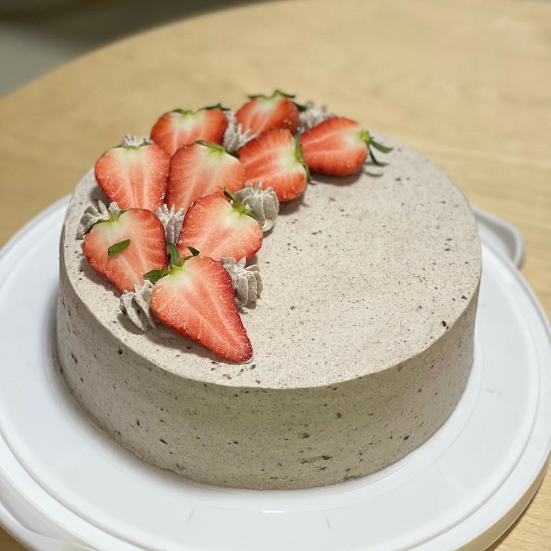 草莓奶油蛋糕/基础戚风胚，徒手脱模剖片及抹面挤花/「戚风及其衍生」烘焙视频蛋糕篇1