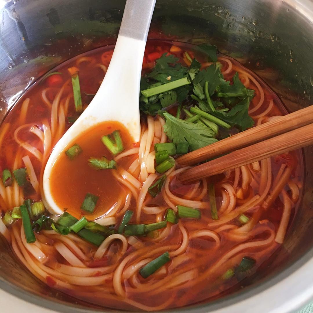 销魂～酸汤面