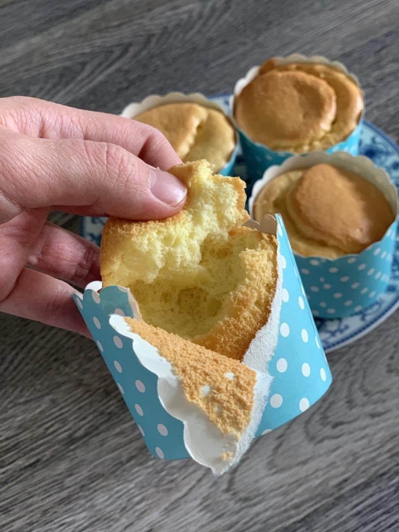 超简单完美戚风蛋糕（6寸2蛋）附打发、翻拌、脱模视频