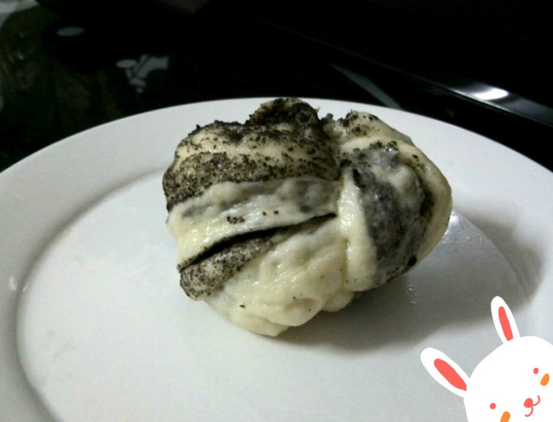 黑白双色芝麻卷