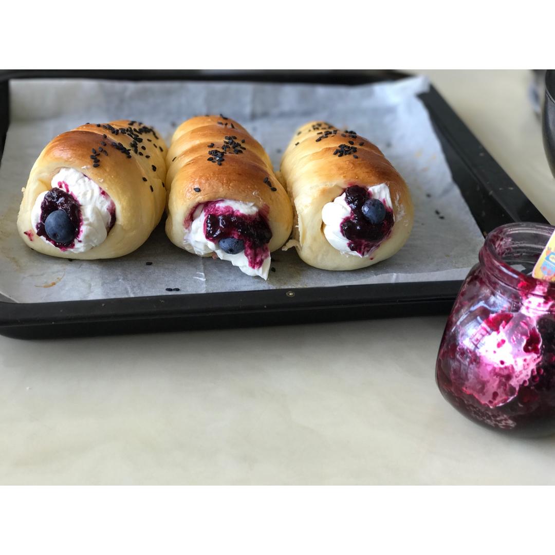 牛角面包卷 Bread Cone