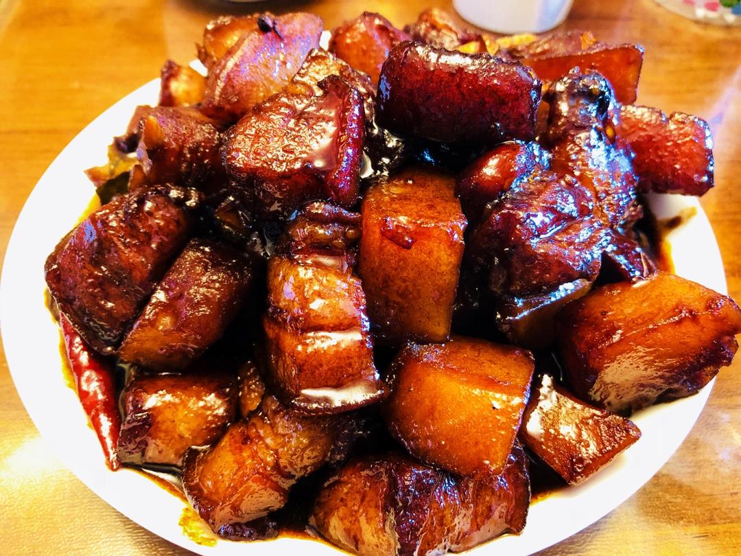 电饭锅虎皮蛋红烧肉