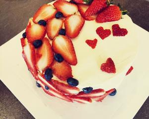 超级简单美腻的生日蛋糕，情人节蛋糕。解决各种抹面困难！的做法 步骤4