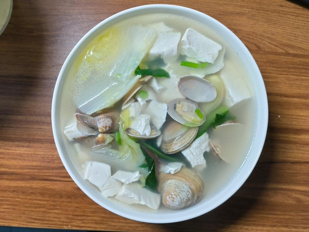 花蛤豆腐汤正确做法，鲜甜好喝，做法很简单