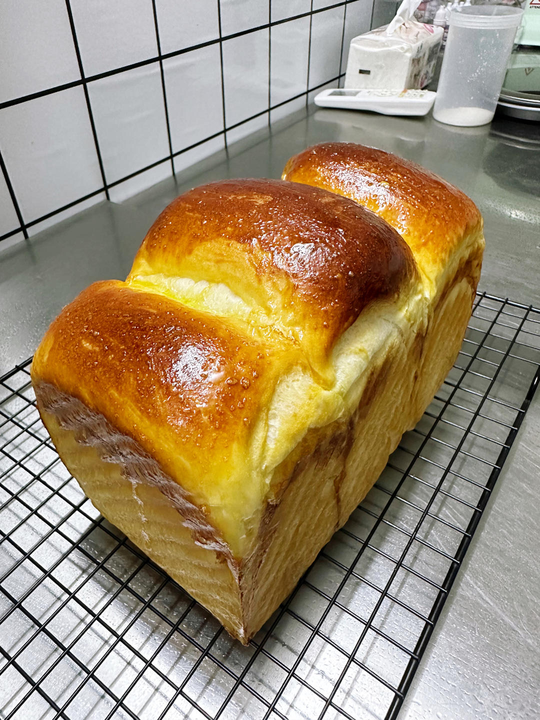 超柔牛奶棉花吐司（最详细的吐司食谱）