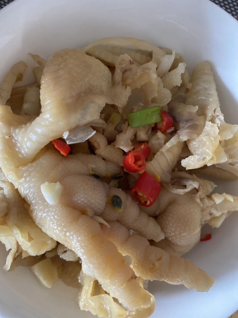 柠檬无骨鸡爪，酸辣开胃，劲道Q弹