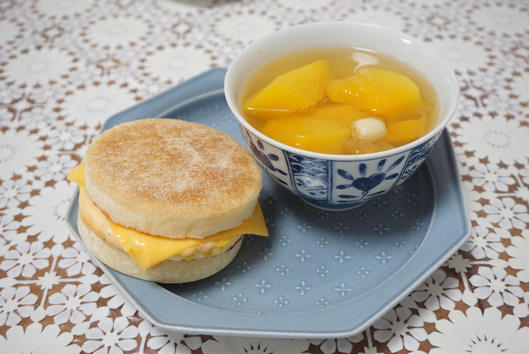 莉猪家的餐桌