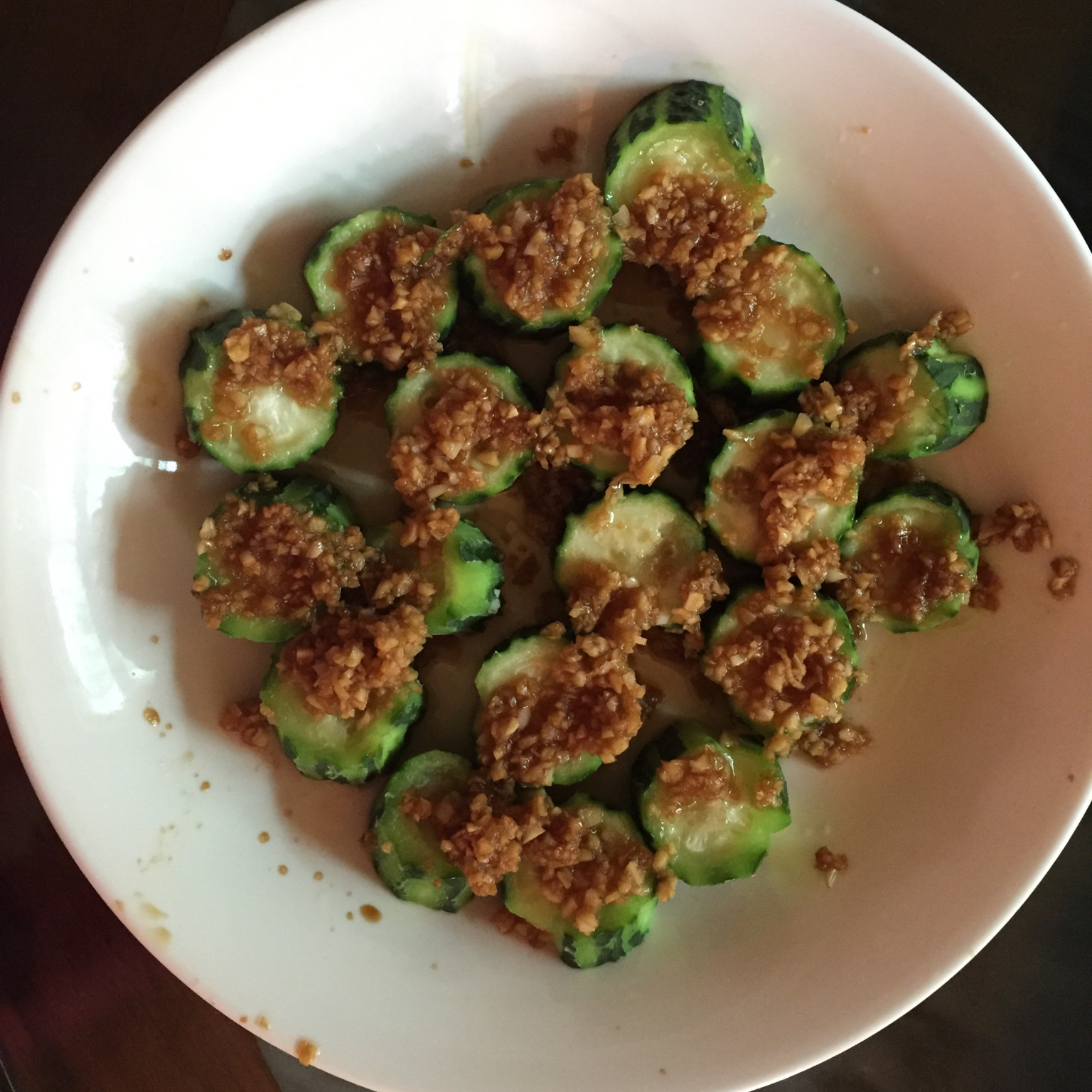 只需要五分钟就可以的美味蒜蓉蒸丝瓜