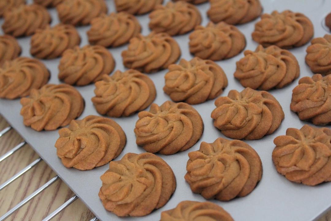 就算是冬天也可以轻松挤花的浓郁咖啡曲奇的做法