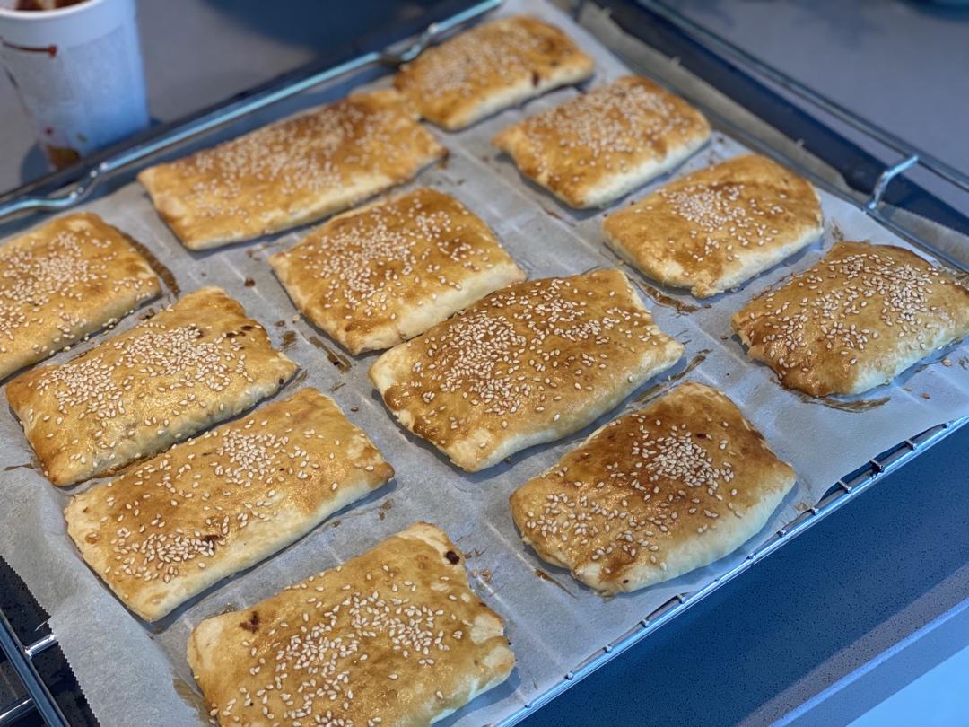 黄桥烧饼 （圆咸）/ 蟹壳黄 （长甜）