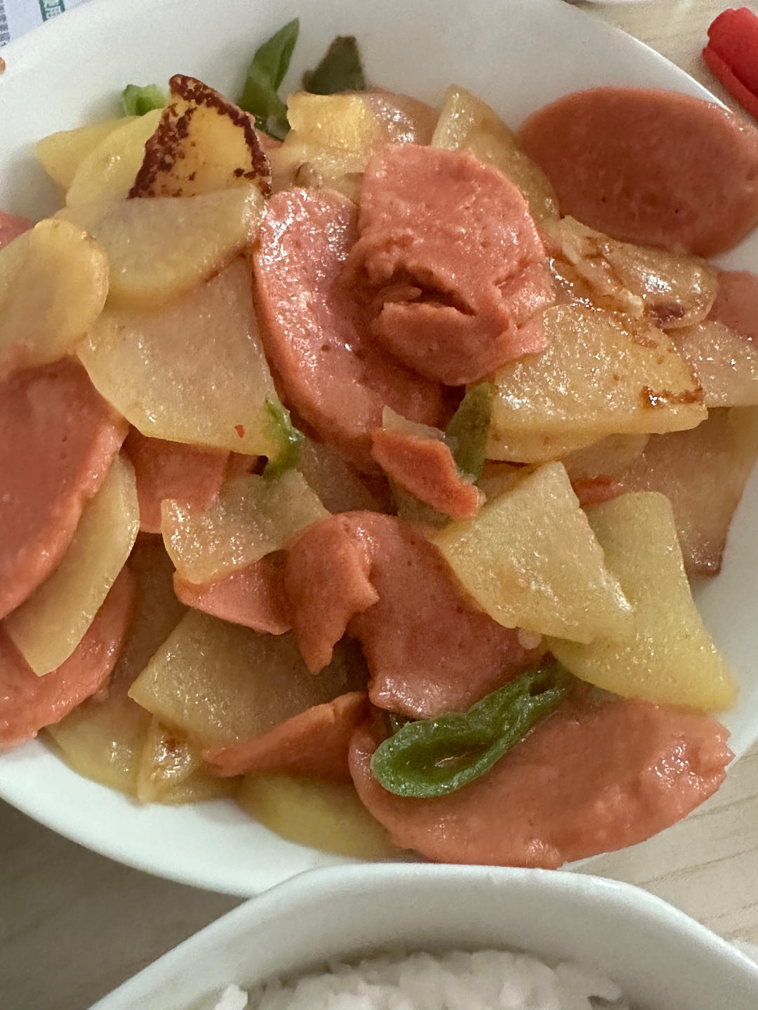 经典下饭神器———青椒火腿炒土豆片