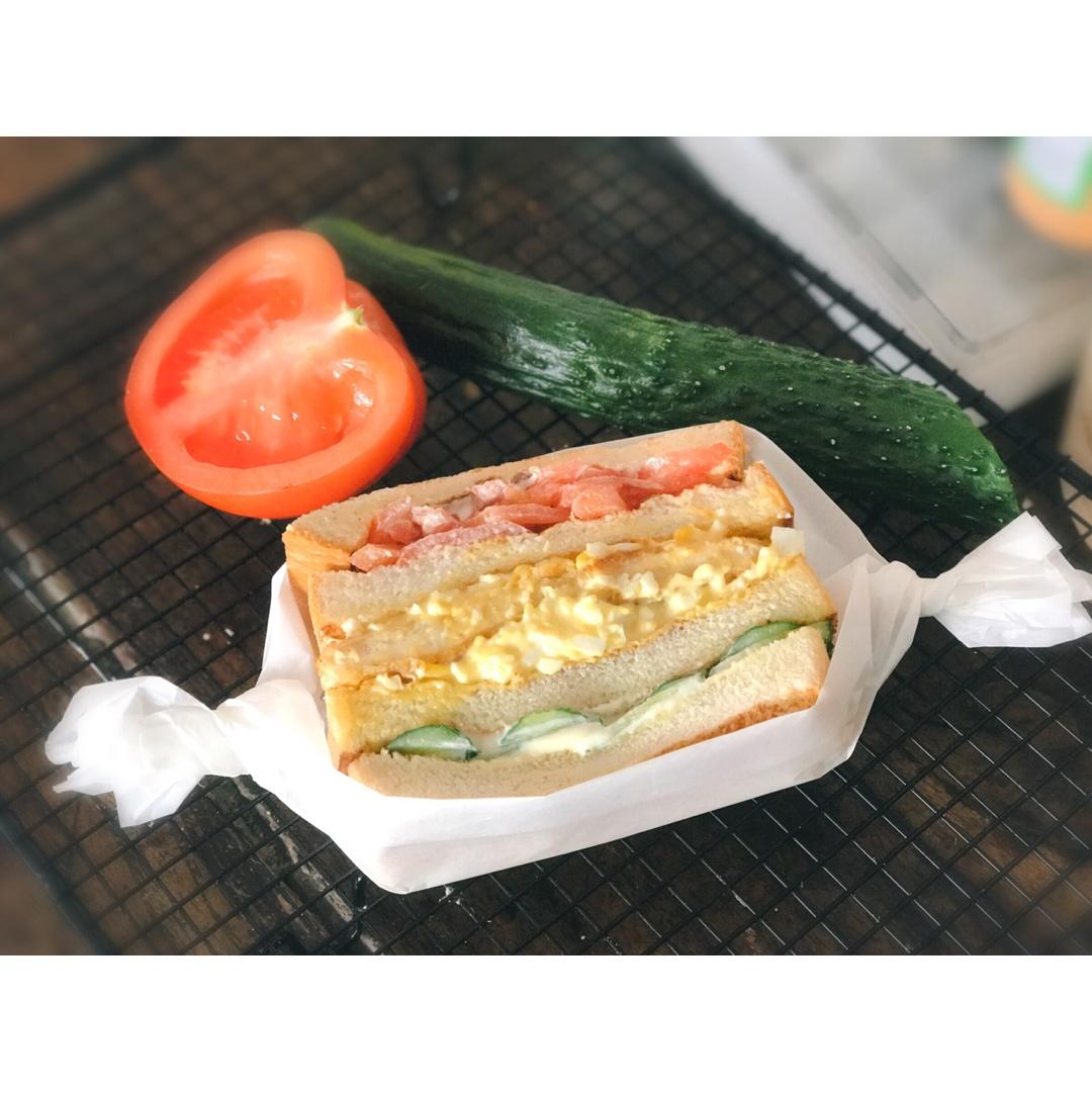 ins上超火的沼サン（沼三明治）