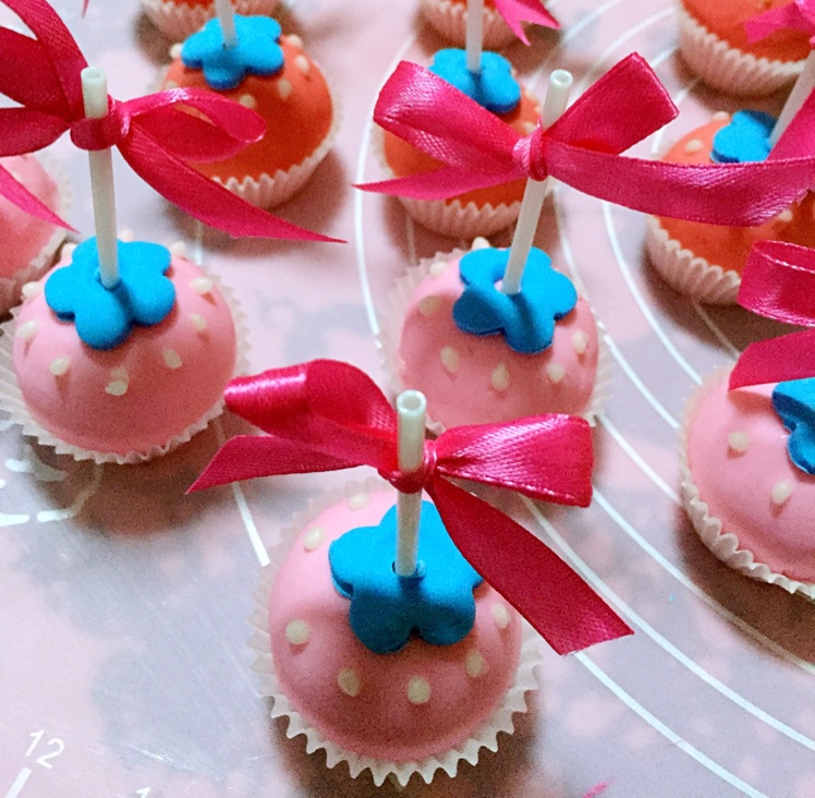 《Tinrry下午茶》教你做棒棒糖蛋糕