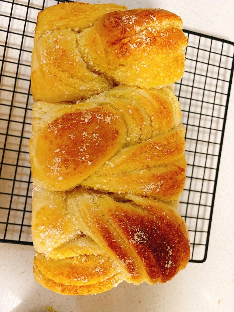 视频菜谱：做过几百次的椰蓉吐司面包