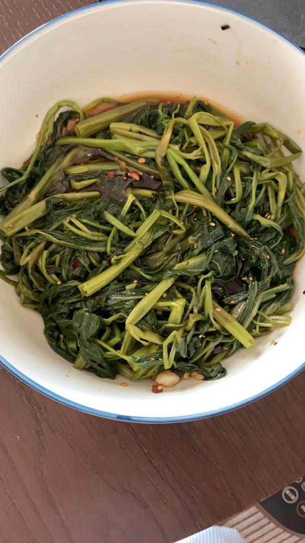 凉拌空心菜