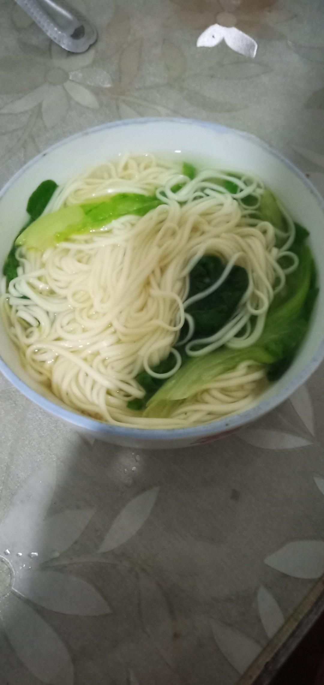 青菜鸡汤面